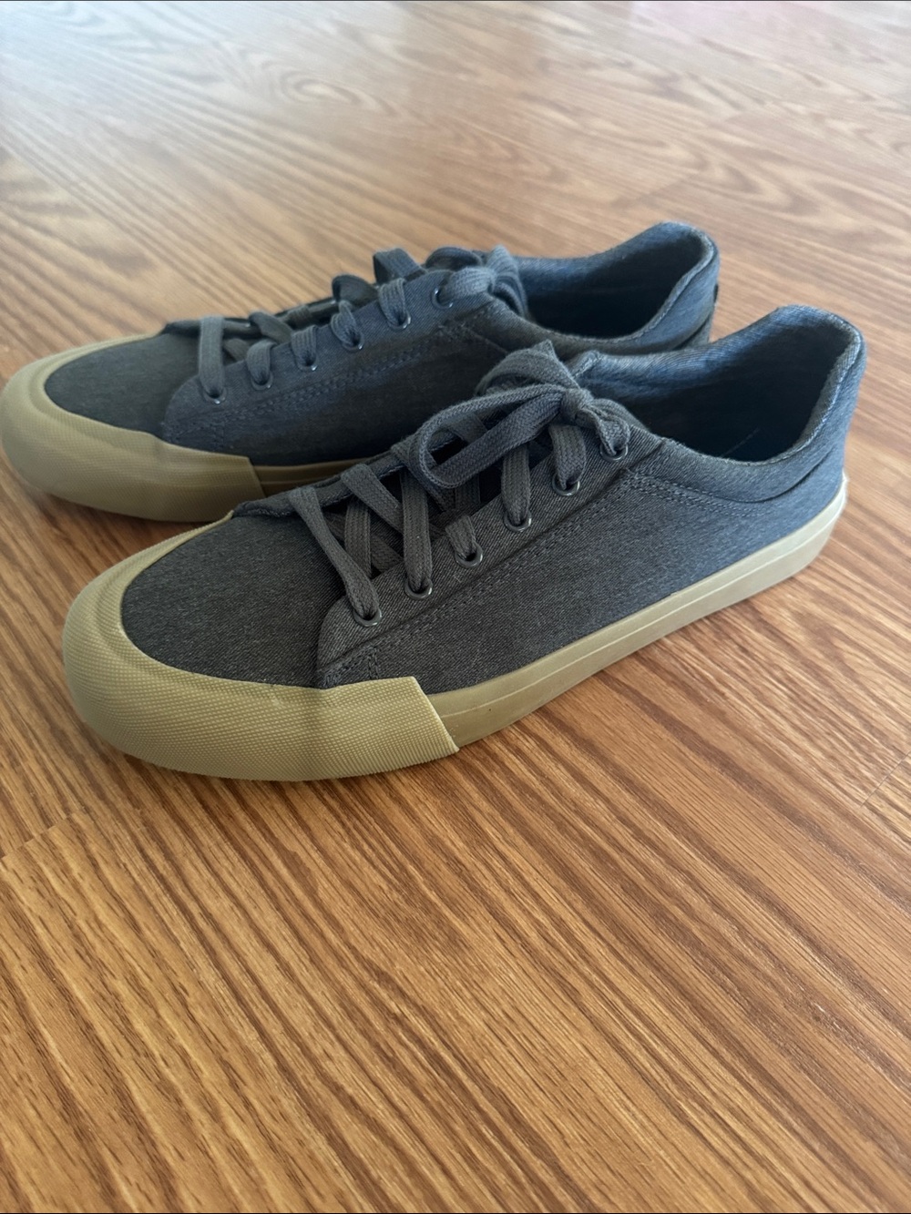 DOCKERS Casual Low-Top Canvas Sneakers Size 10